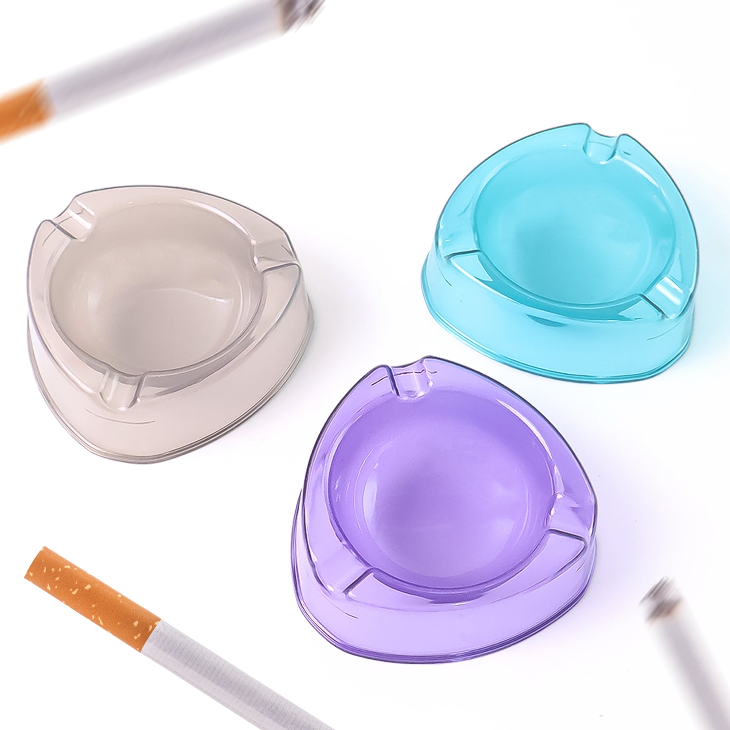 Oblivion Transparent Plastic Ashtray (Mix Color & 1 Pc)
