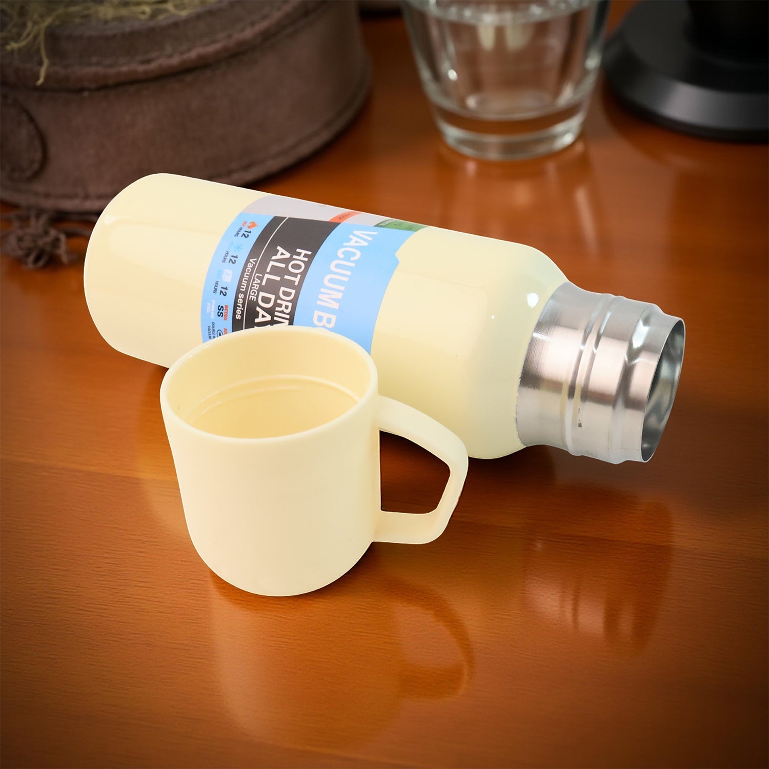 White Vacuum Flask Set – Stainless Steel Thermos with 3 Cups, Approx 500ml